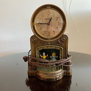 Antique Mastercrafters Swinging Playmates Animated Clock